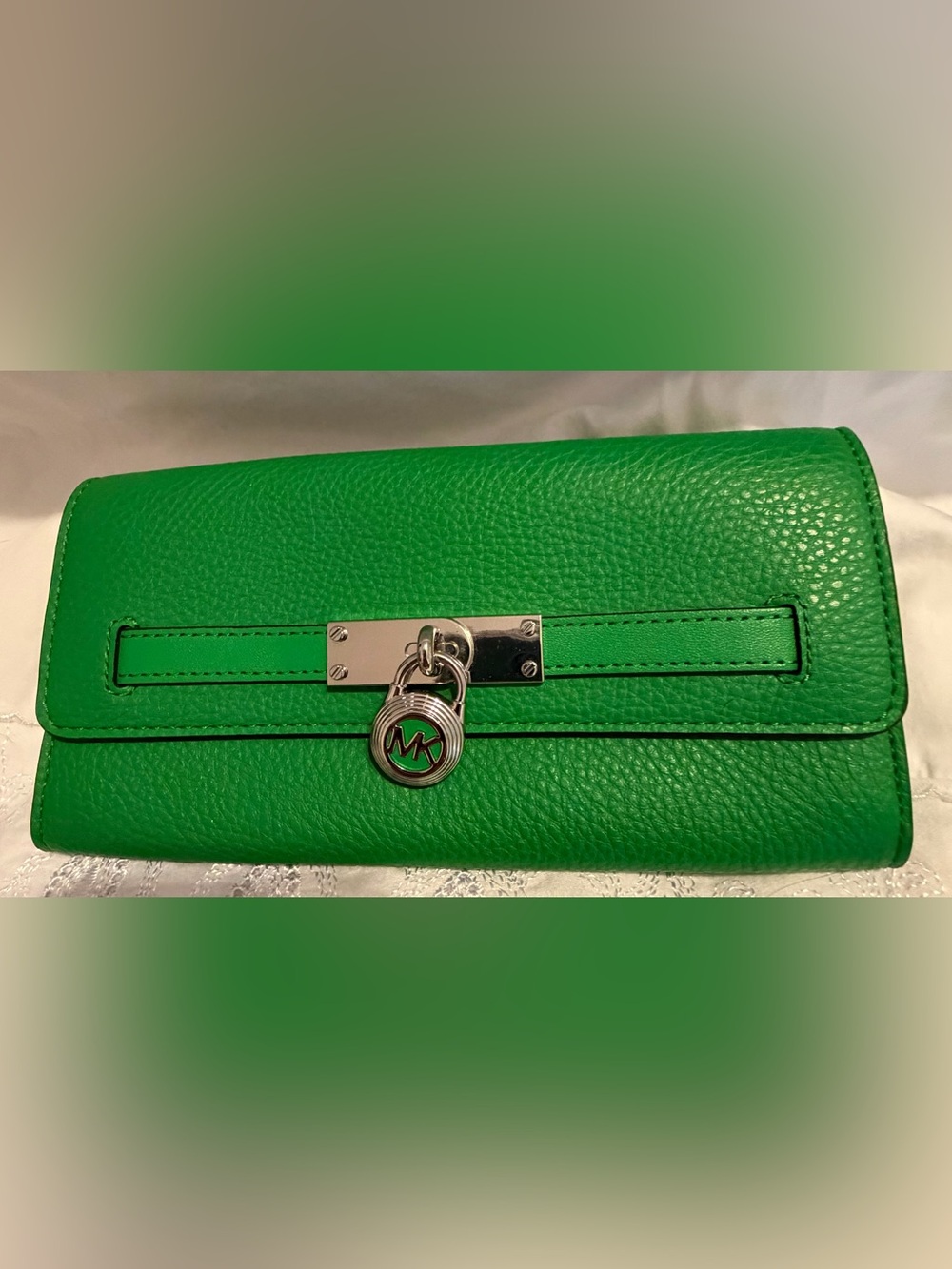MICHAEL Michael Kors Hamilton Green Pebbled Leather Wallet with MK Lock Charm